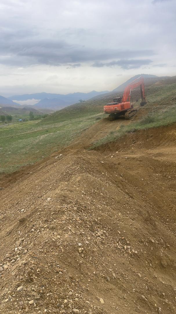 همکاری در زمینه تامین خاک صنعتی،کائولن ،فلدسپات سدیک